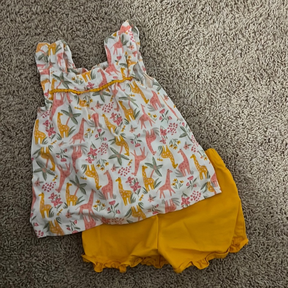 Carters Set